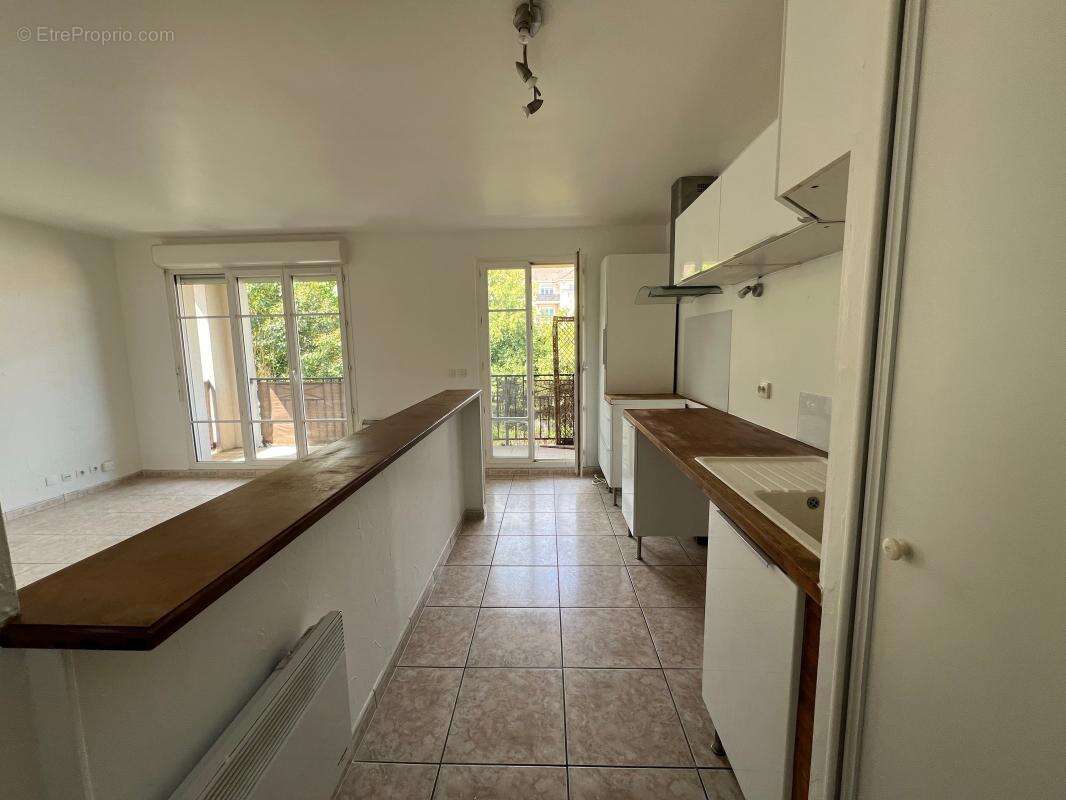 Appartement à MAGNY-LE-HONGRE