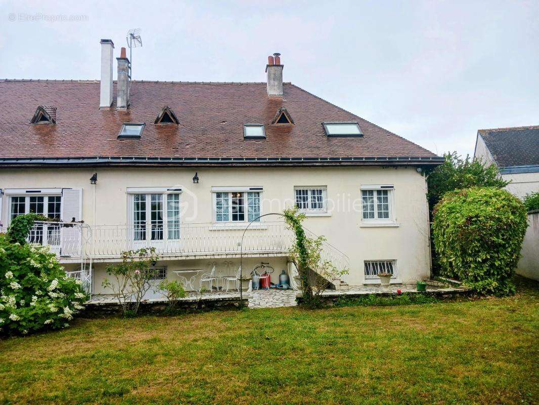 Maison à BALLAN-MIRE