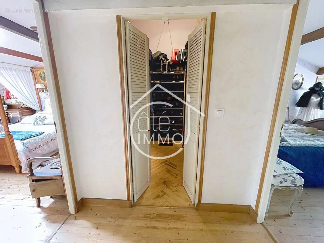 Maison à MONTPEYROUX