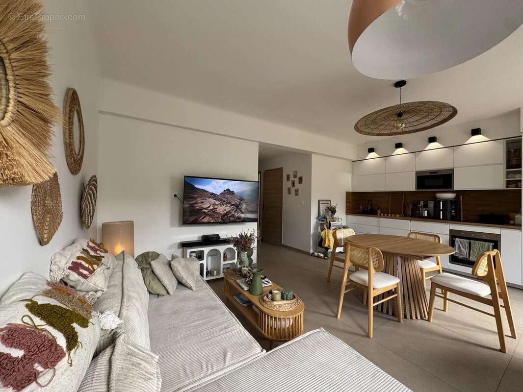 Appartement à MARSEILLE-7E