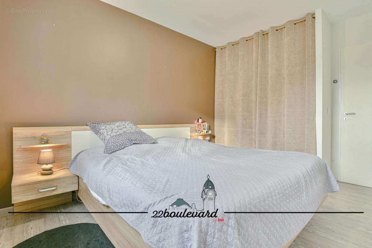 Maison à SAINT-PRIEST-TAURION