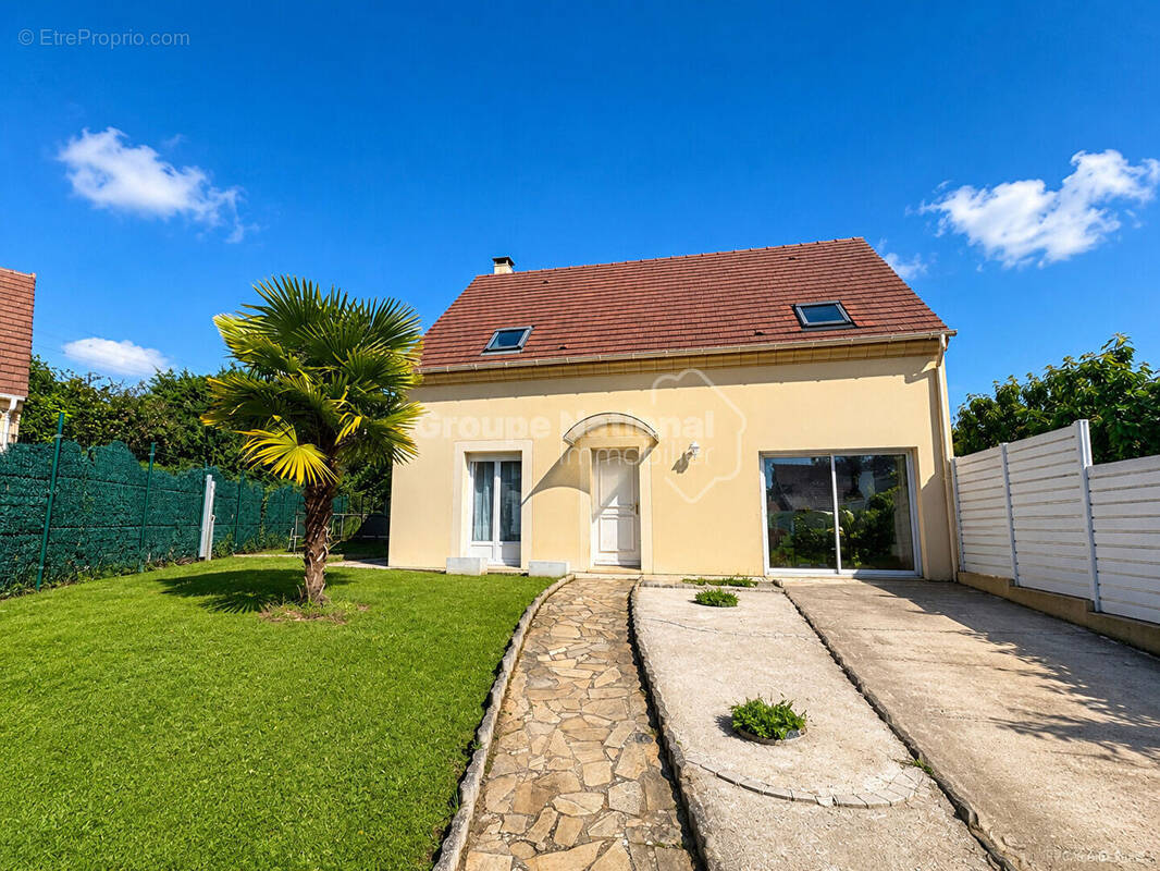 Maison à MERU