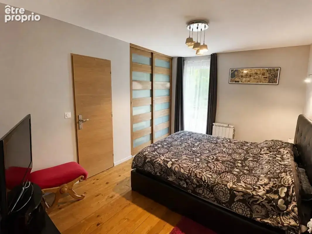 Maison de 5 pièces de 118 m² à Bourgoin-Jallieu - photo 11