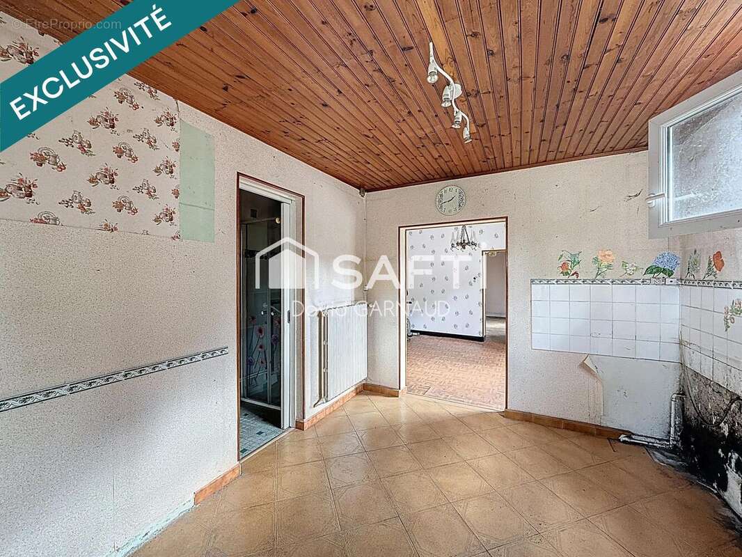 Photo 6 - Maison à LINARS