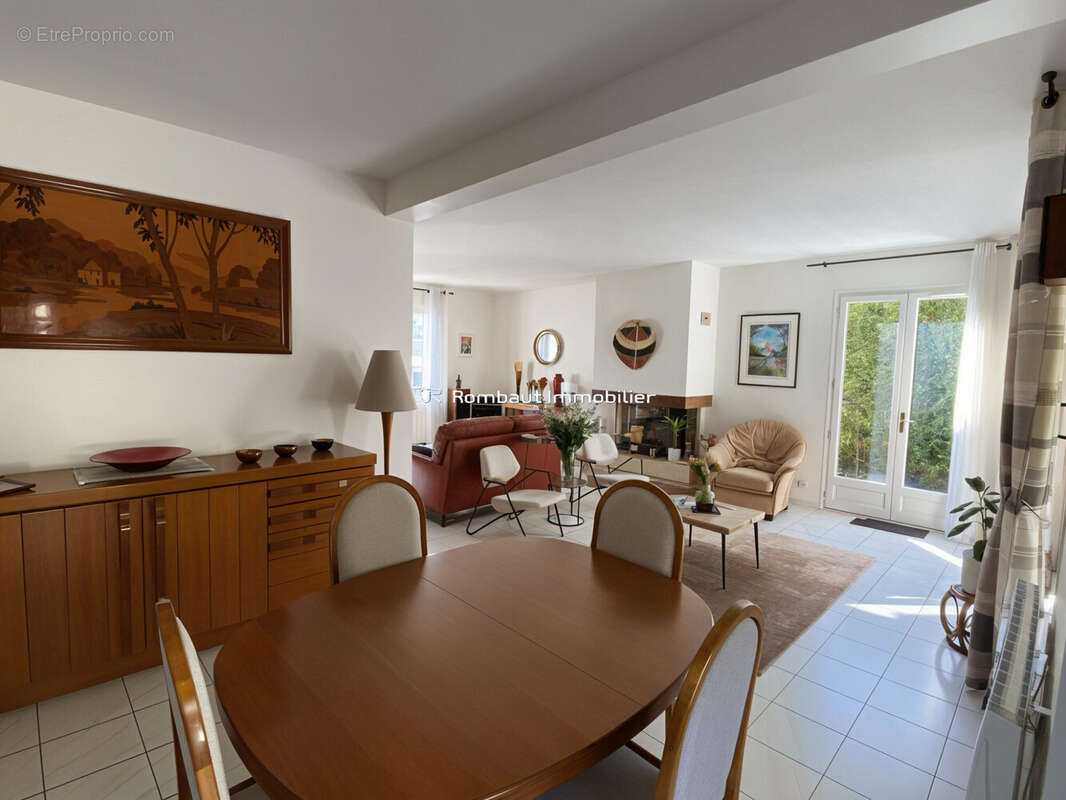 Maison à LA CELLE-SAINT-CLOUD