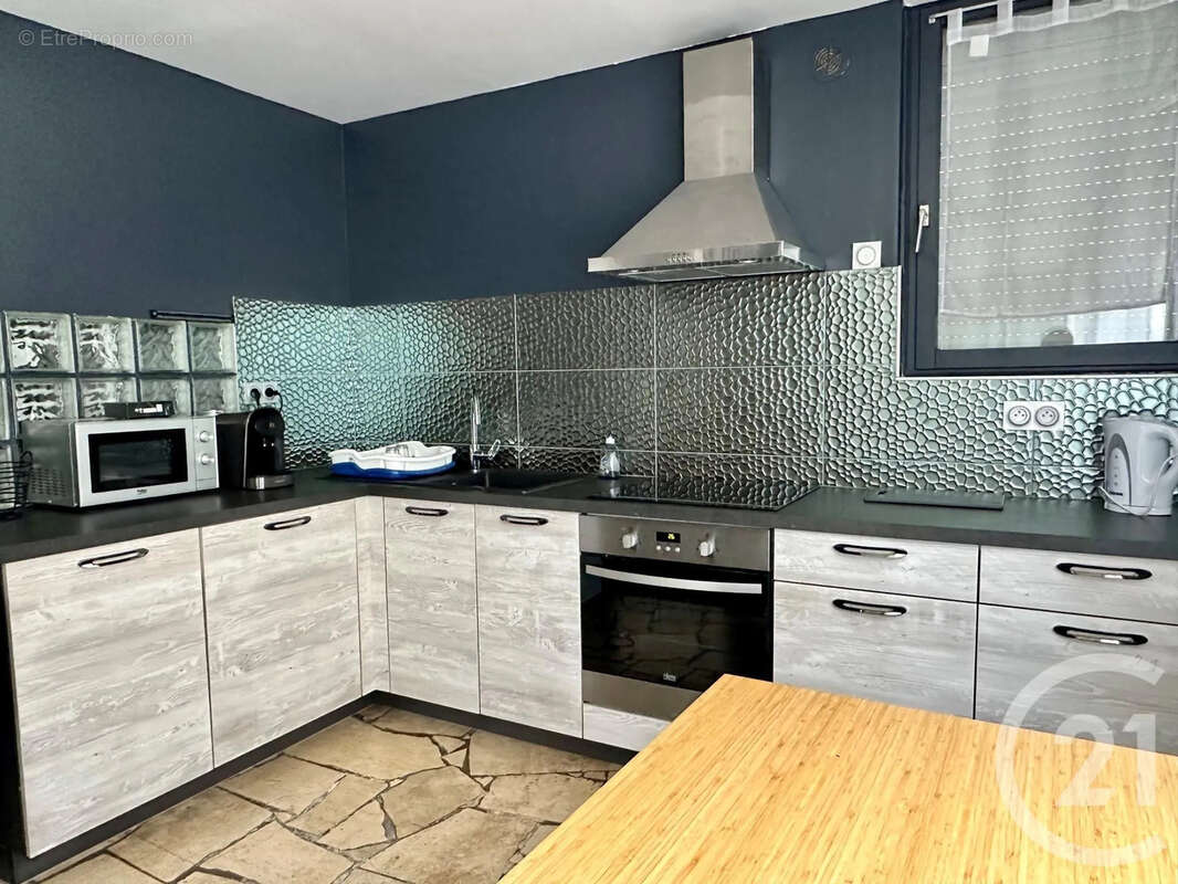 Maison à SAINTE-SAVINE