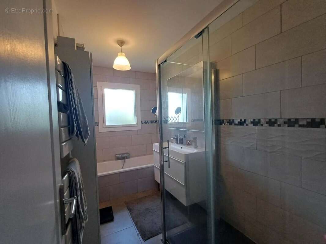 Maison 160 m² à Saint-Pierre-De-Lages  - photo 7