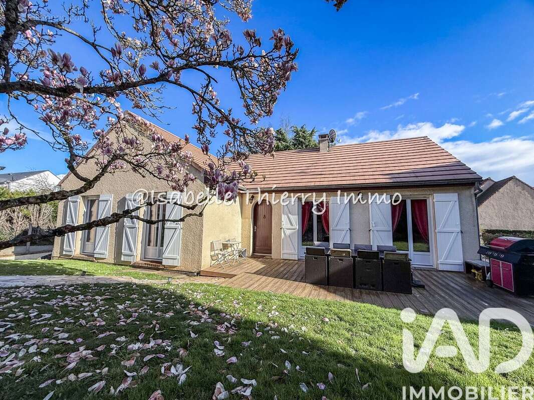 Photo 2 - Maison à MONTLHERY