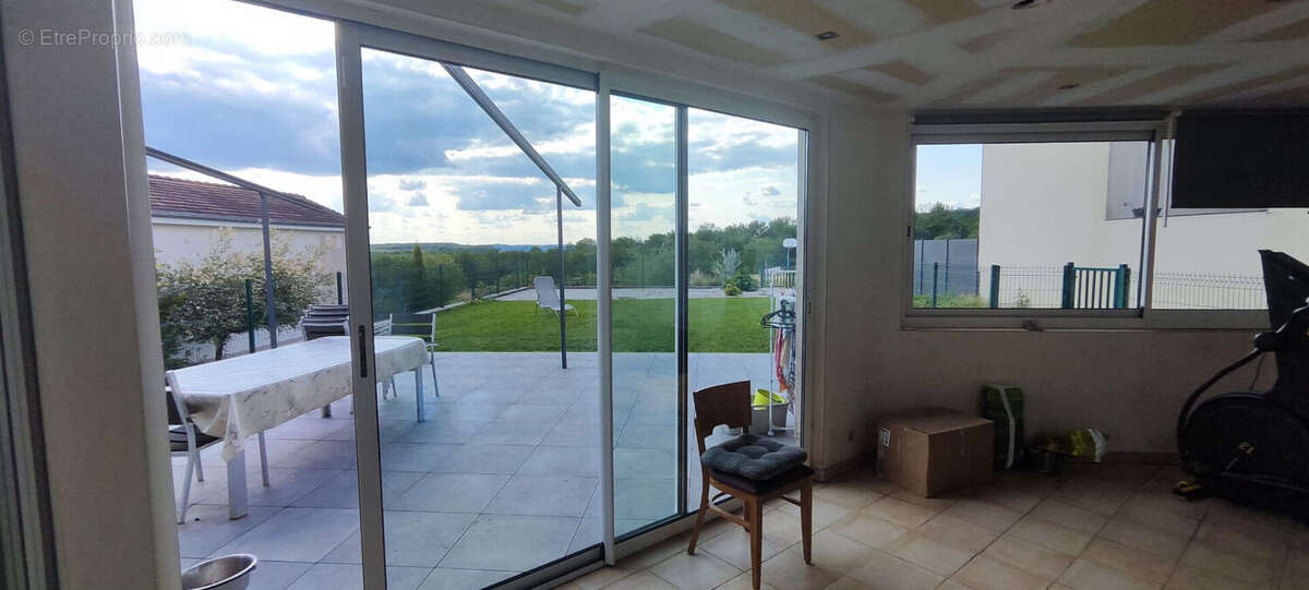 Maison récente sur Théding - photo 7