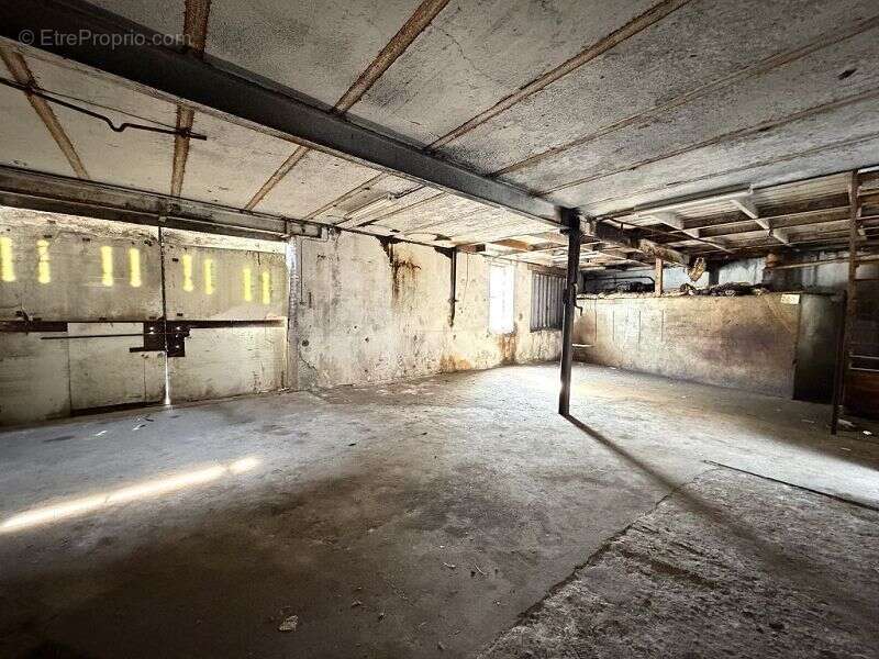 Commerce à LEIGNEUX