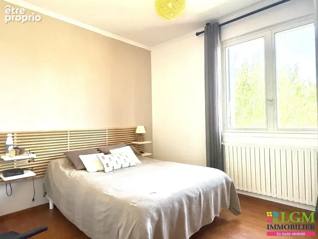 Gaillac, maison de 175 m² avec piscine, garage-atelier et terrain clôturé de 1800 m² - photo 8