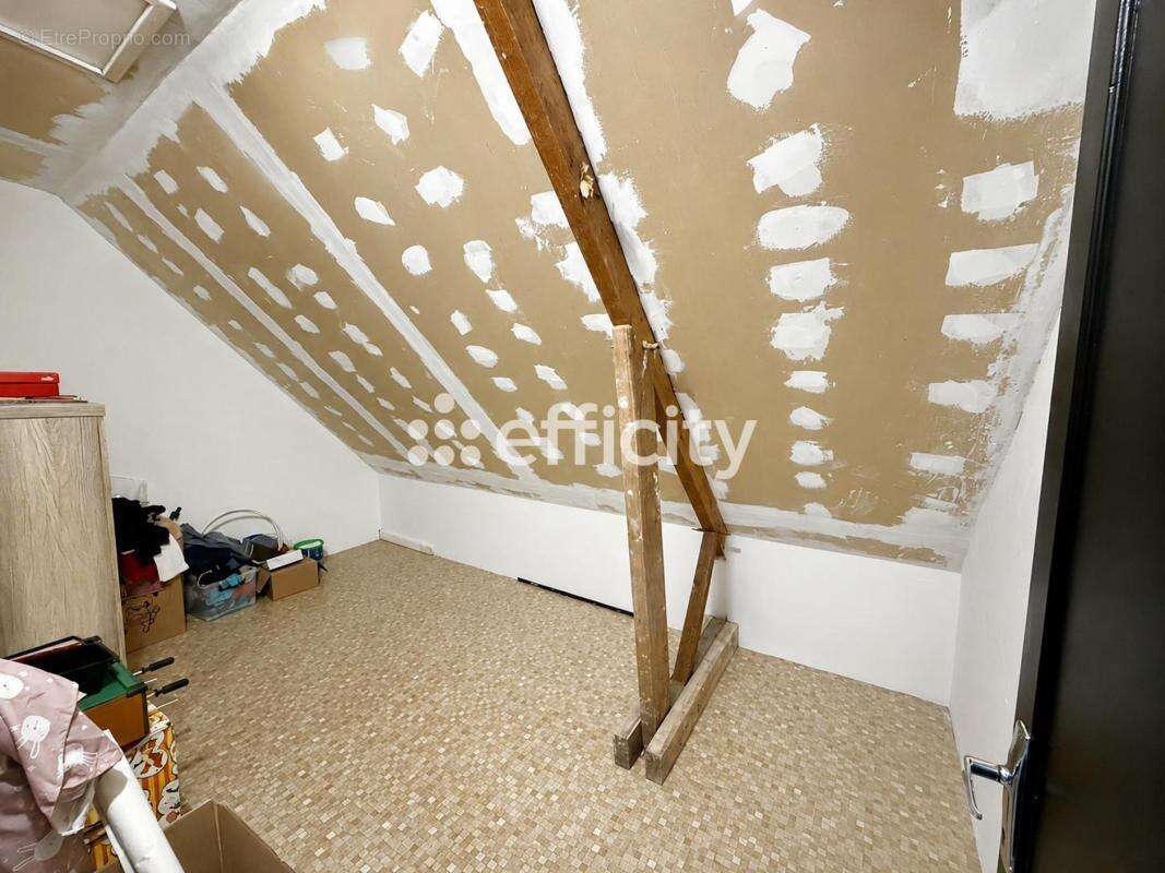 Maison 145 m² à Pire-Sur-Seiche  - photo 12