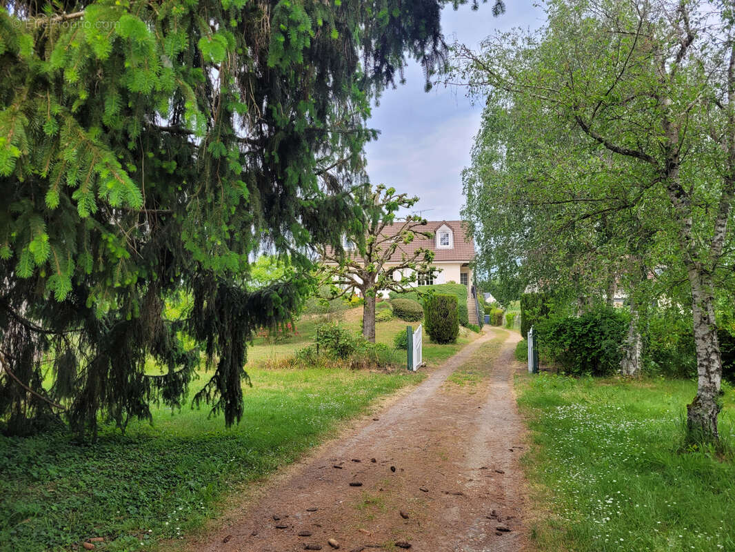 Maison à BERTHENAY
