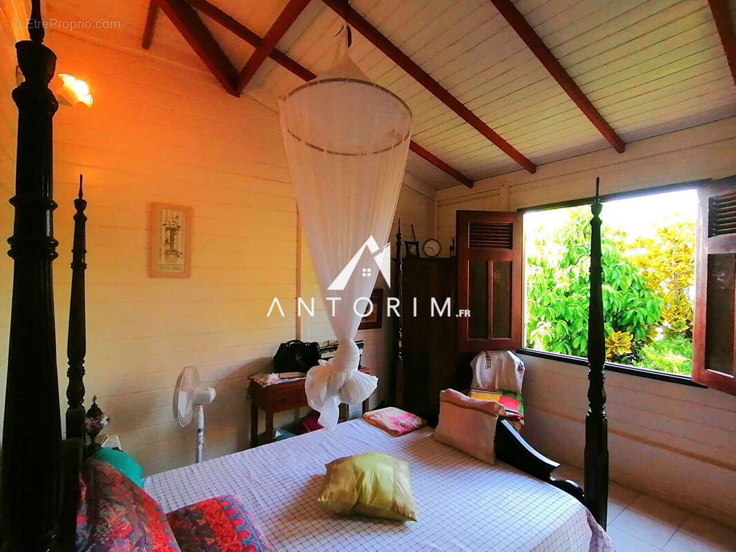 Maison à RIVIERE-SALEE