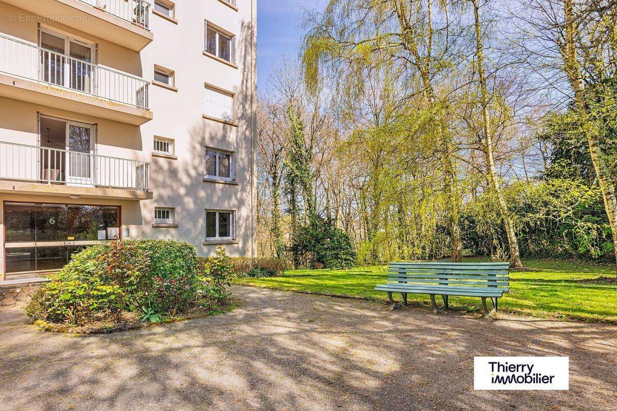 T2 Lumineux avec Balcon - Verdure à Schuman/Barberie - photo 12