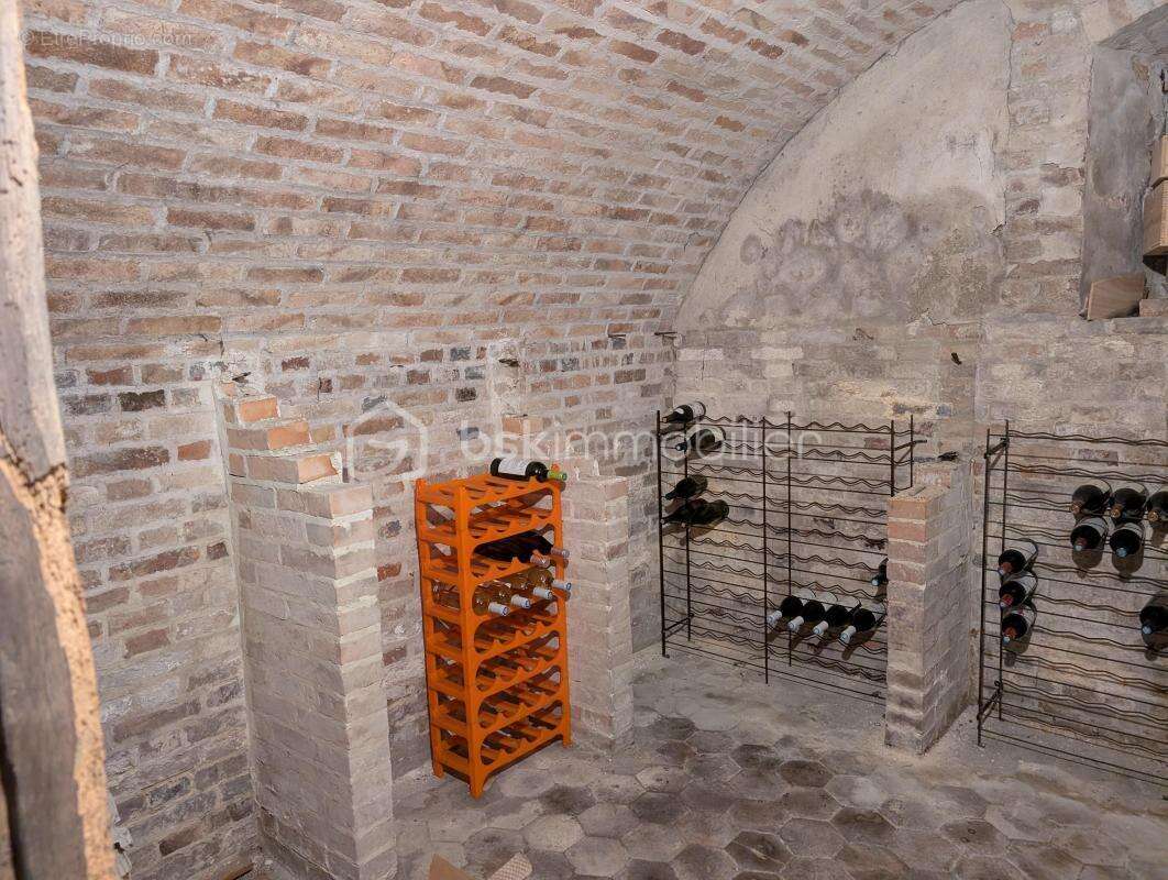 Maison à PONT-SUR-YONNE