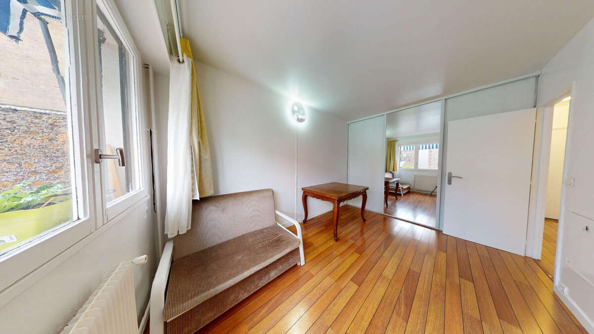 Appartement à AUBERVILLIERS