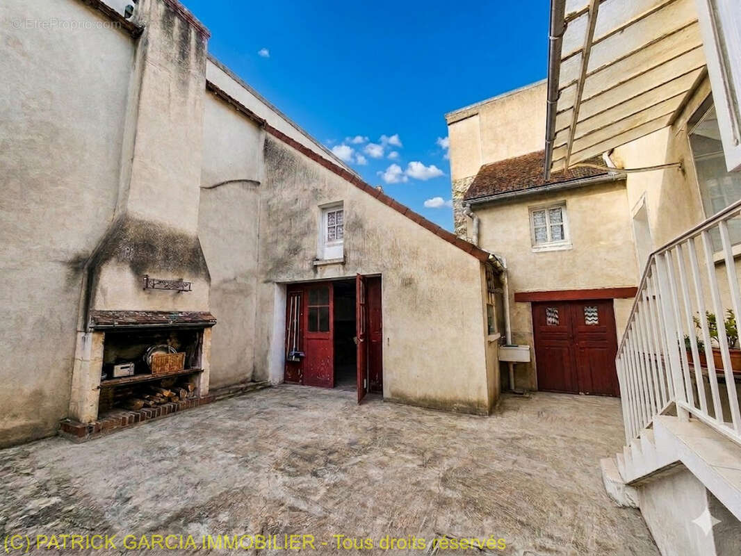 Maison à IRANCY
