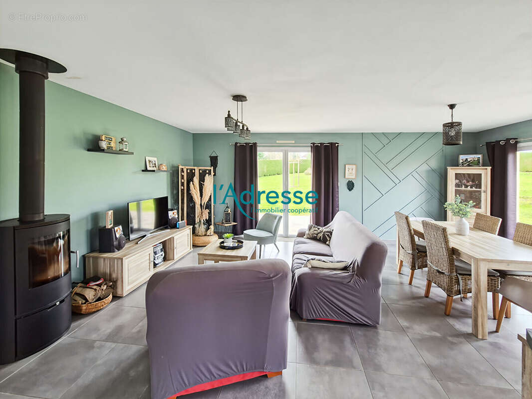 Maison à LA CHAUSSAIRE