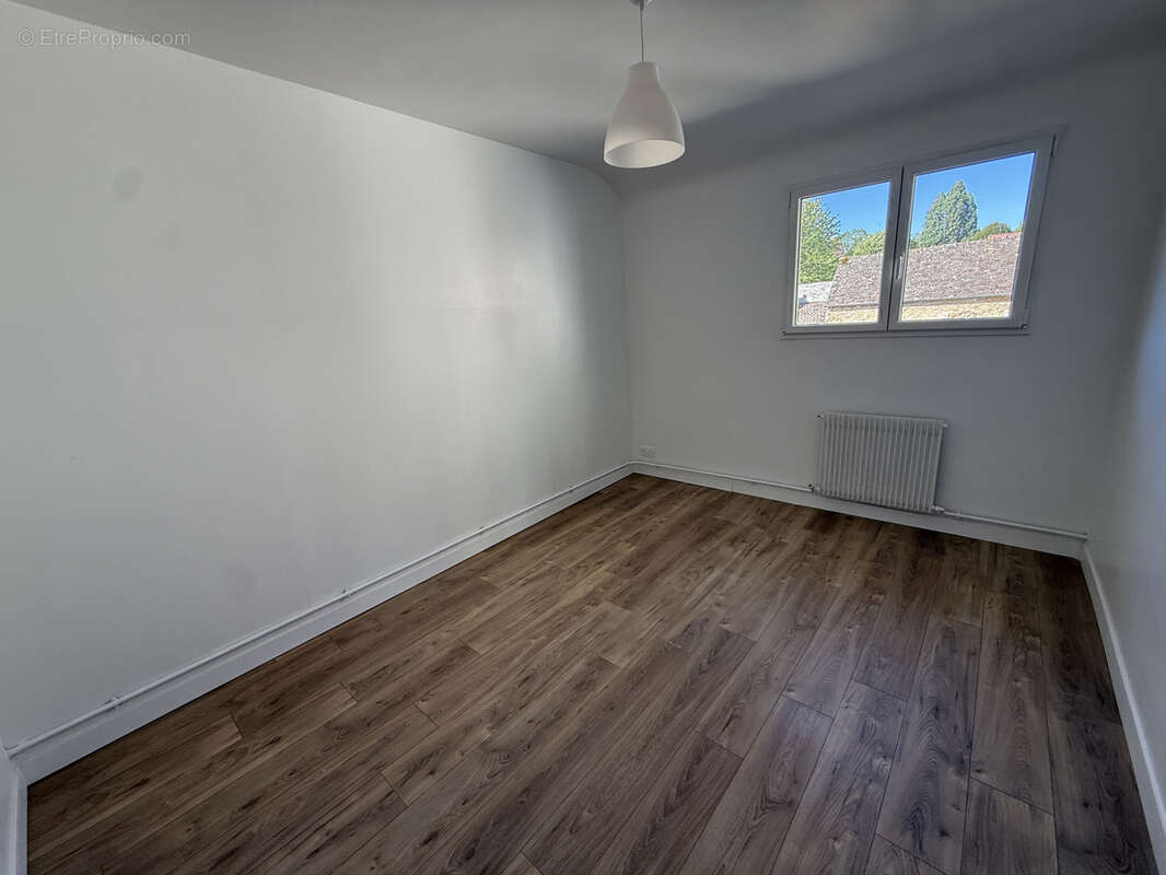 Appartement à LA QUEUE-LES-YVELINES