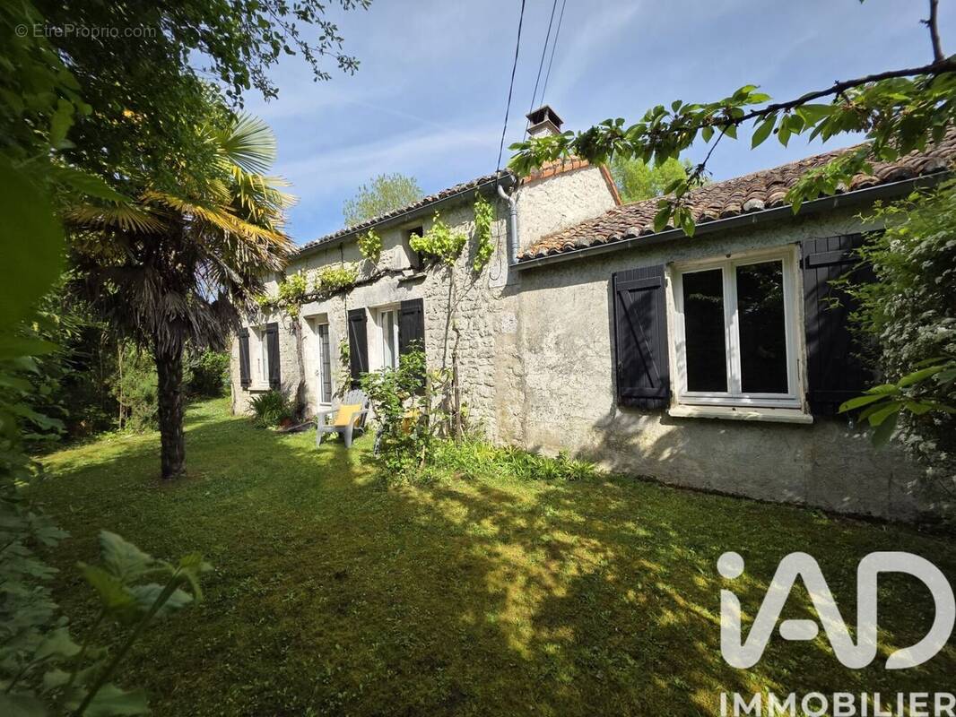 Photo 1 - Maison à ANVILLE