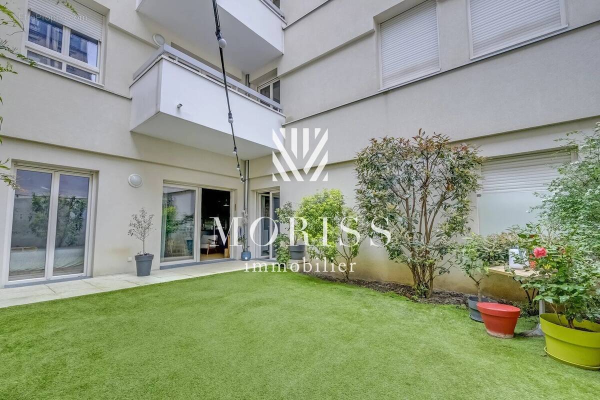 Appartement à PARIS-18E