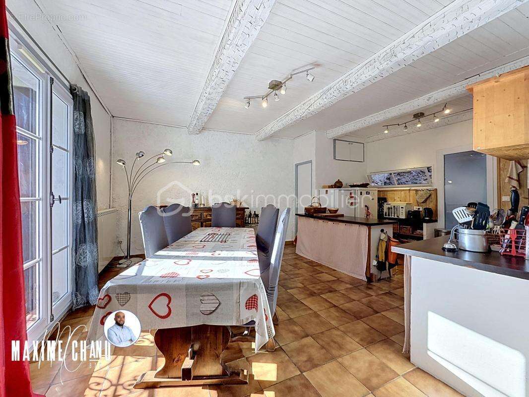 Maison de village avec garage et exterieurs à PERET - photo 7