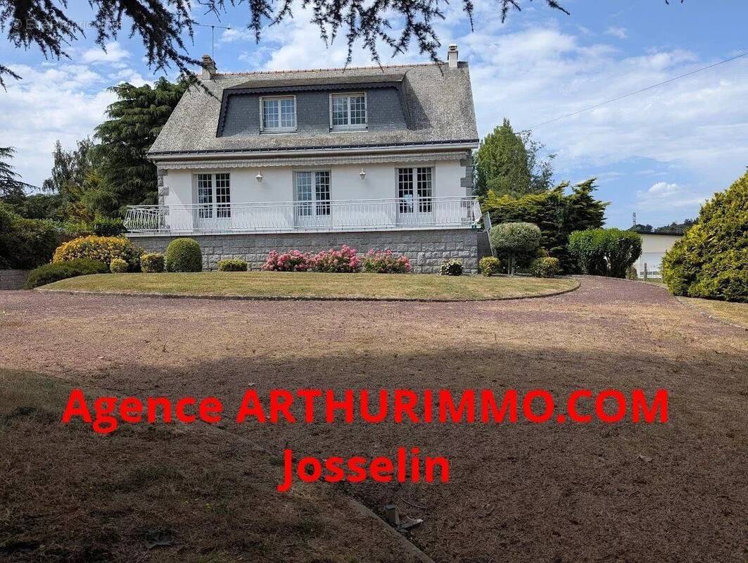 Maison à JOSSELIN