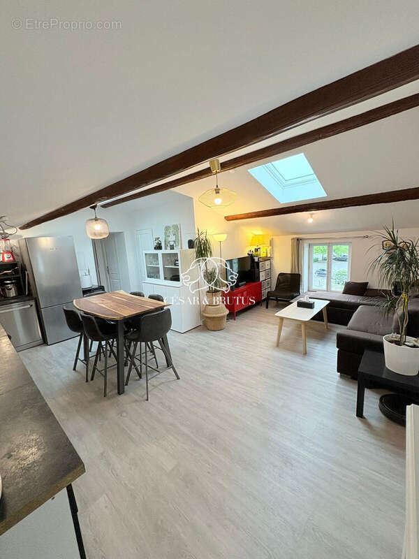 Appartement à SATHONAY-CAMP