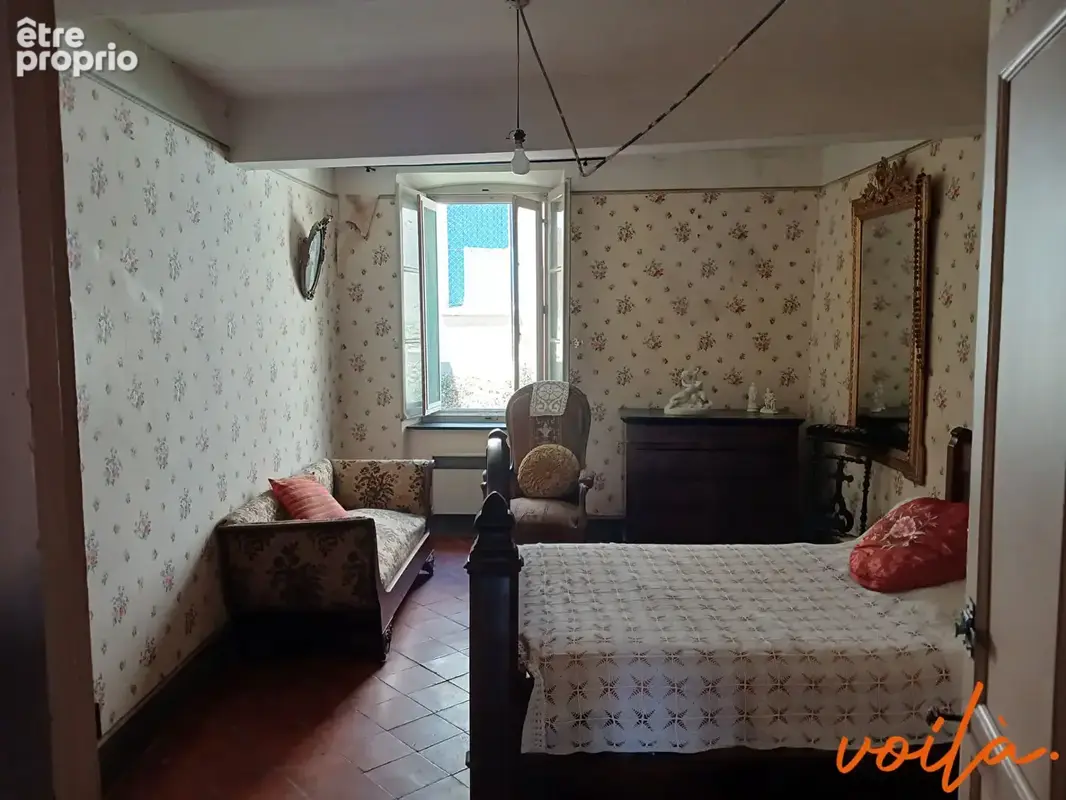 REF : FAMILIALE2- Carcassonne à 5 min maison 5 chambres avec cour et garage. - photo 2