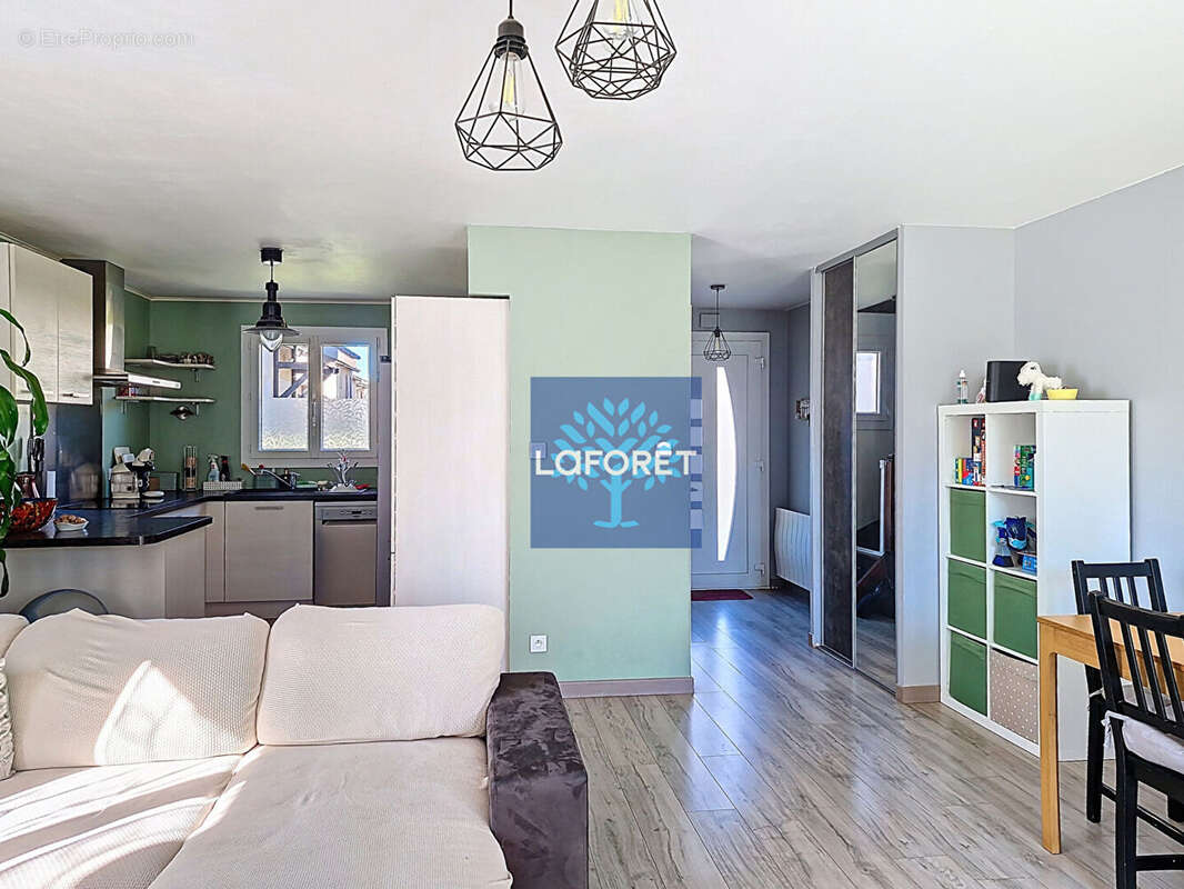 Maison T4 , 96m2 - photo 3
