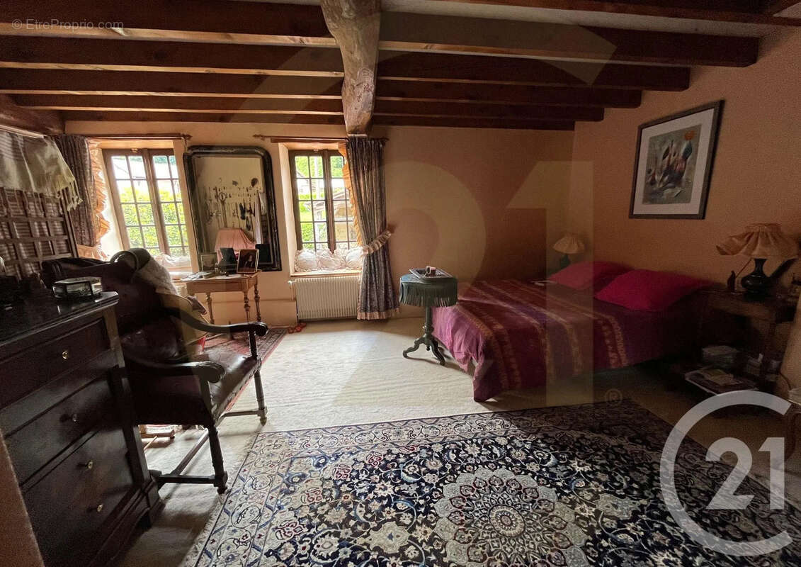 Maison à MAUBEC