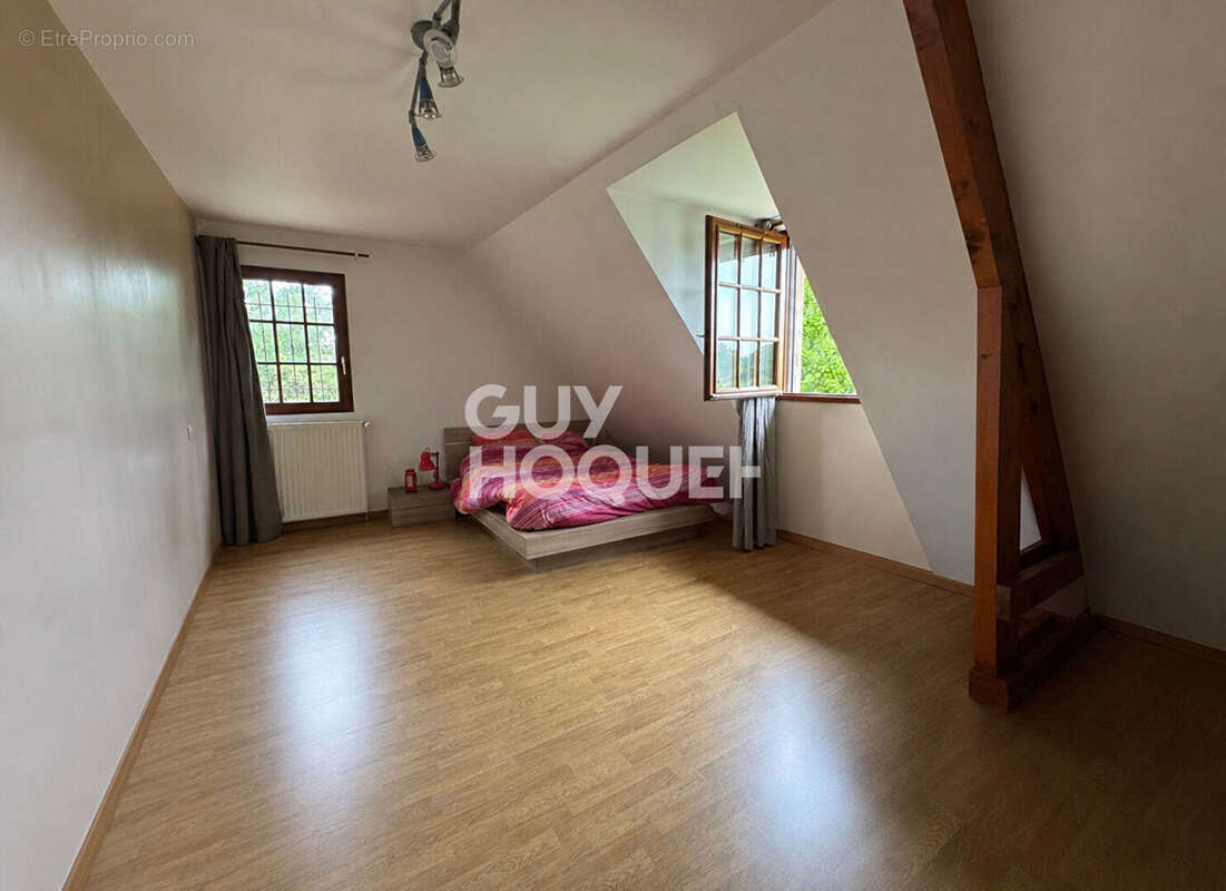 Maison à BRETEUIL