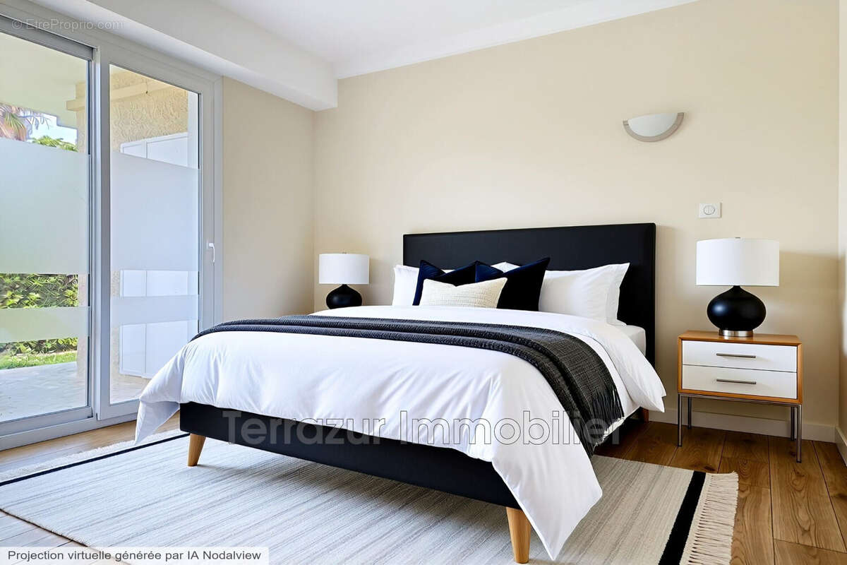 Appartement à VALLAURIS