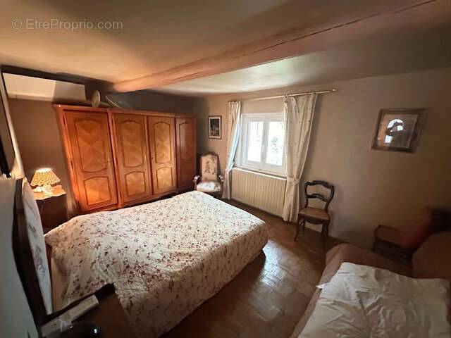 Maison à PERNES-LES-FONTAINES