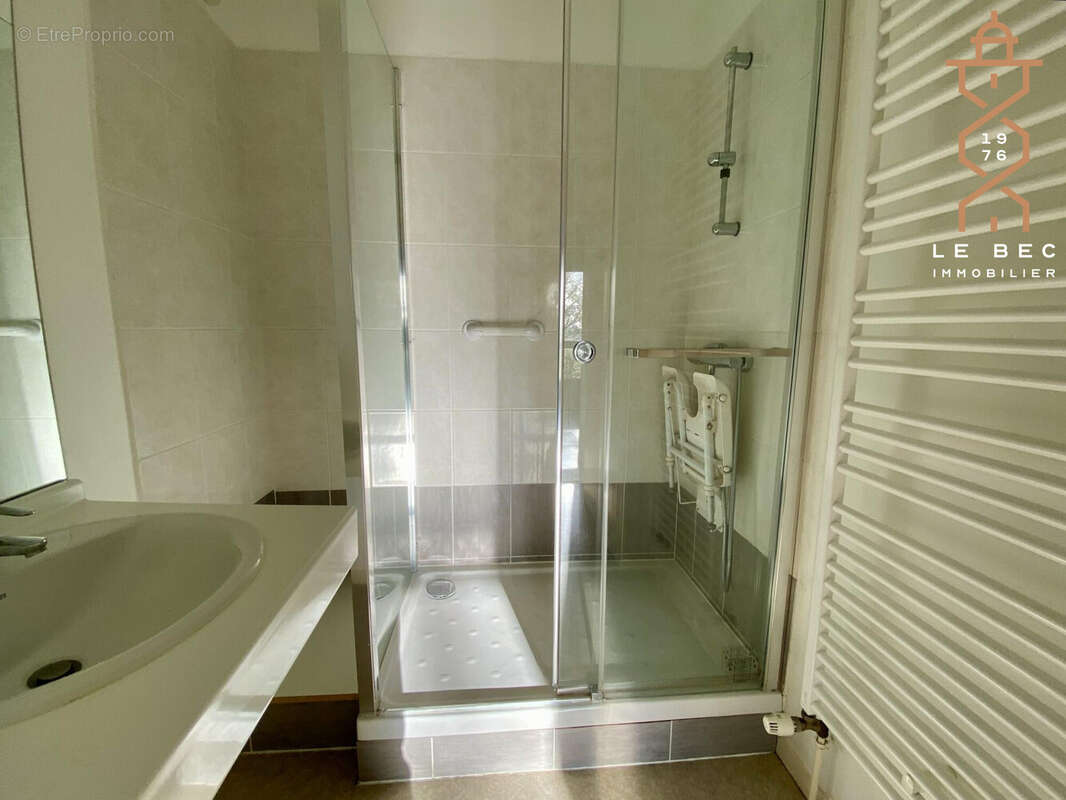 Appartement à SAINT-AVE