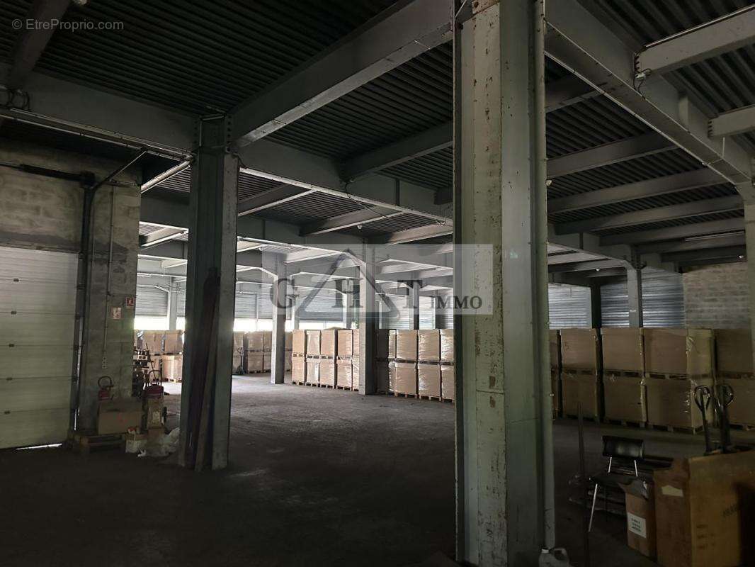 Commerce à BUC