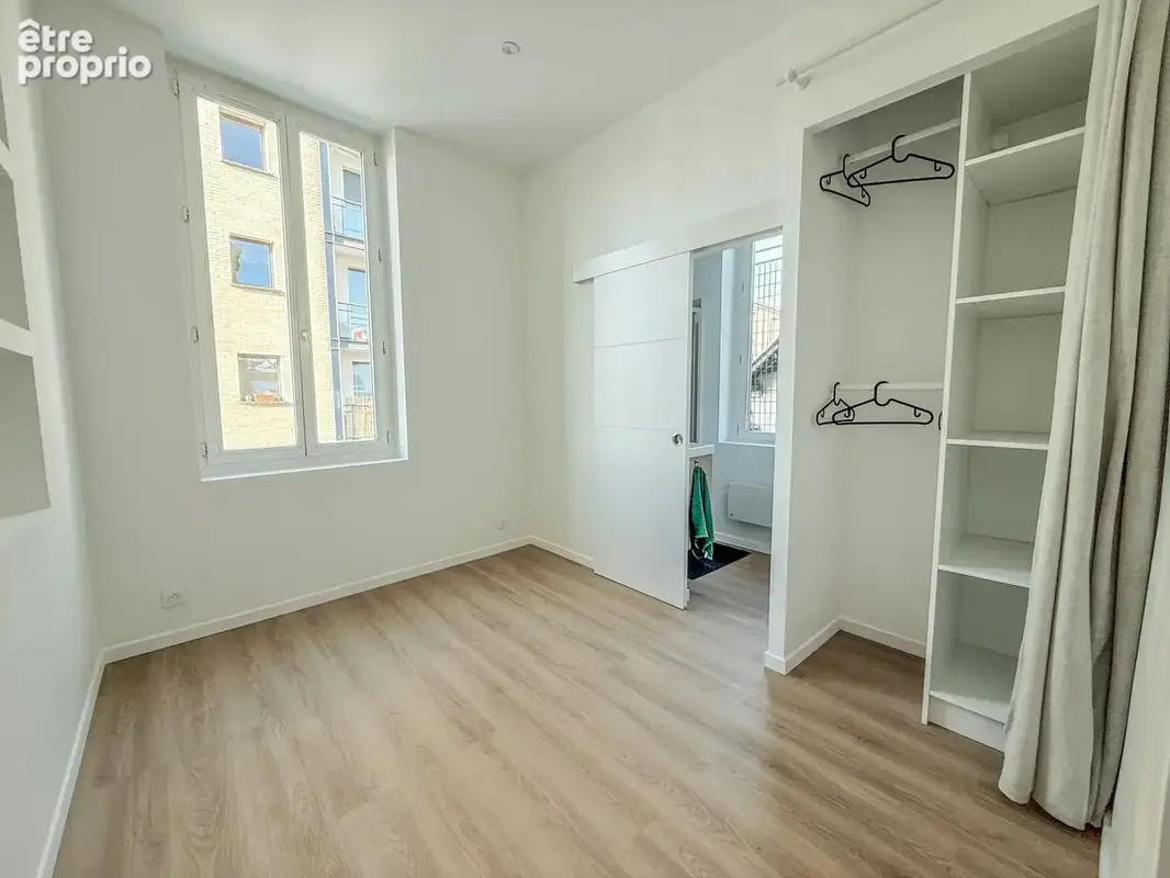 Local commercial + appartement + cave - photo 12