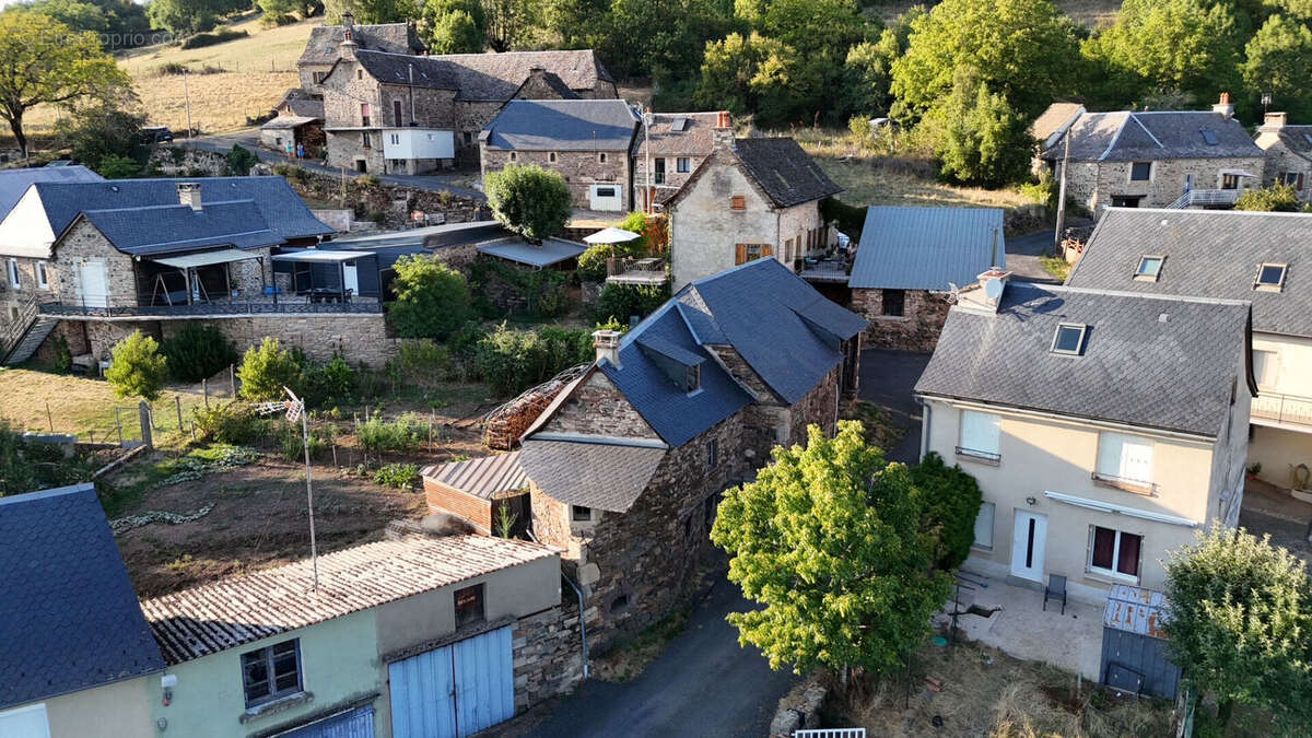 Nord Aveyron GRANGE à rénover - photo 2