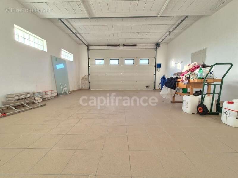 Maison à vendre 7 pièces SAINT GEORGES DE DIDONNE (17) - Grand Garage - Terrain de 945m² - photo 22