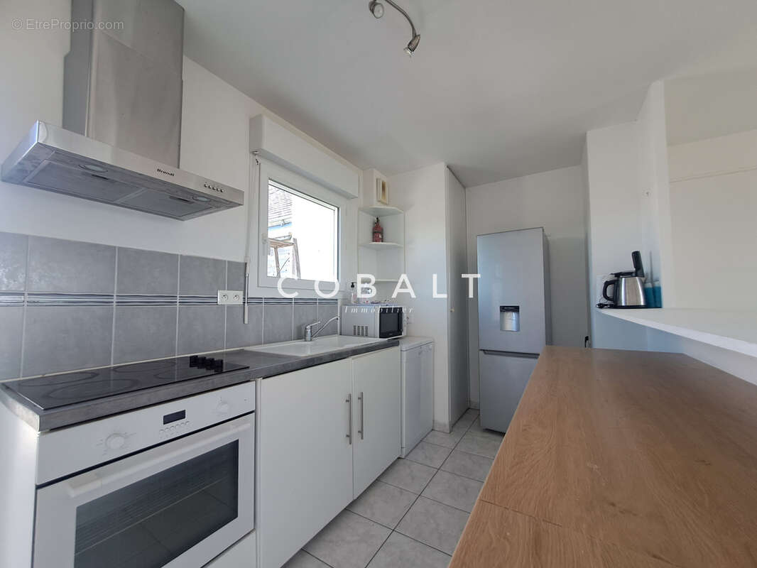 Appartement - 80 m2 - 2 chambres - Place de stationnement + Cave - Saint-Marc-sur-Mer - photo 5