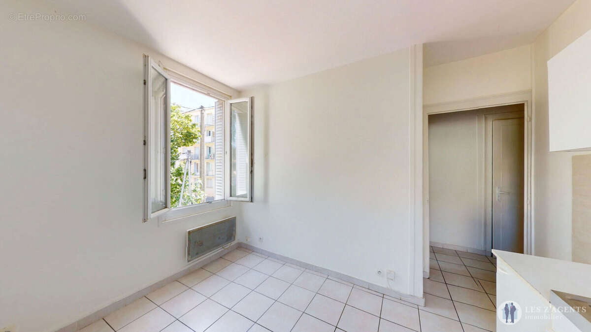 Appartement à SAINT-MARTIN-D'HERES
