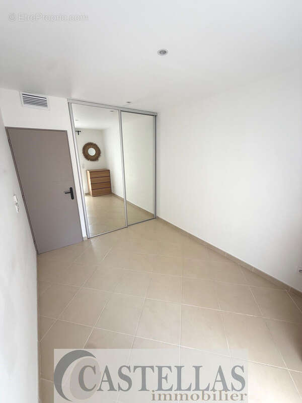 Appartement à ROQUEFORT-LA-BEDOULE