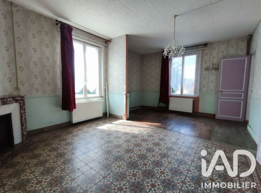 Maison 101 m² à Roiglise  - photo 6