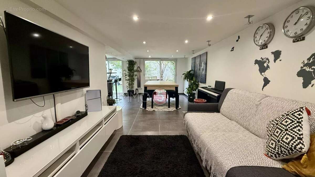 Maison à VILLEMOMBLE