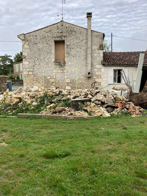 Maison à PORT-D'ENVAUX