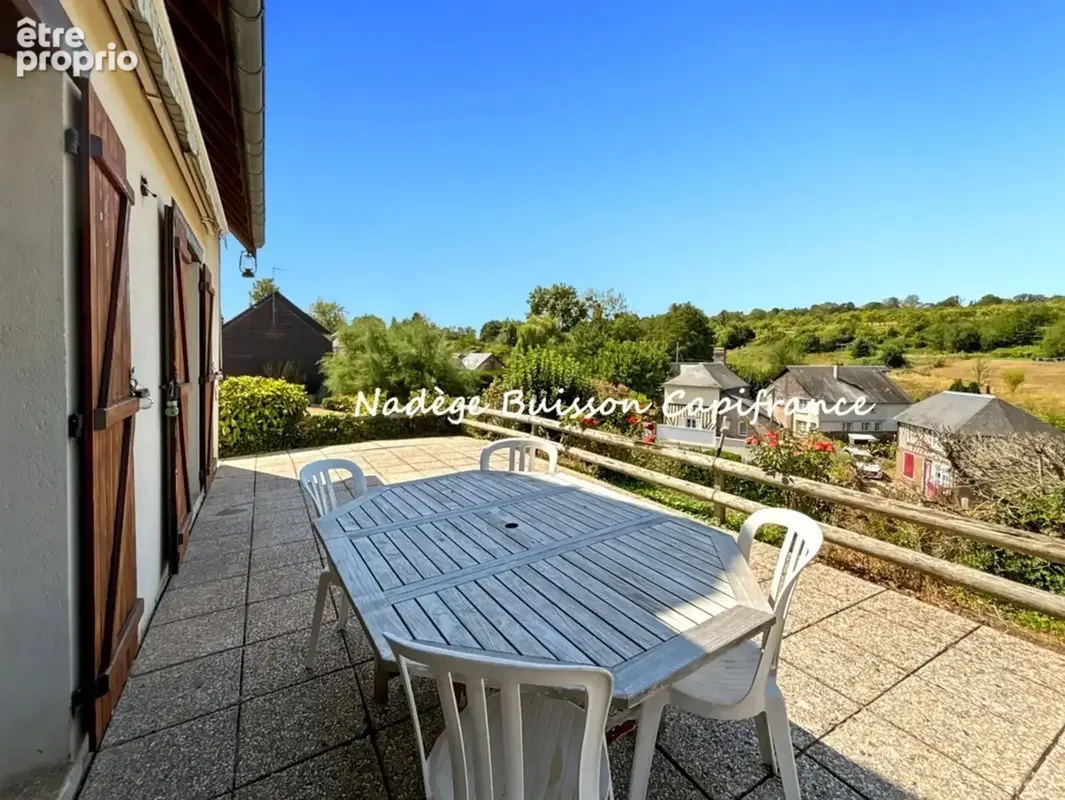 Cambremer centre – Maison familiale de 136 m² avec terrasse panoramique, vie de plain-pied et double garage - photo 42