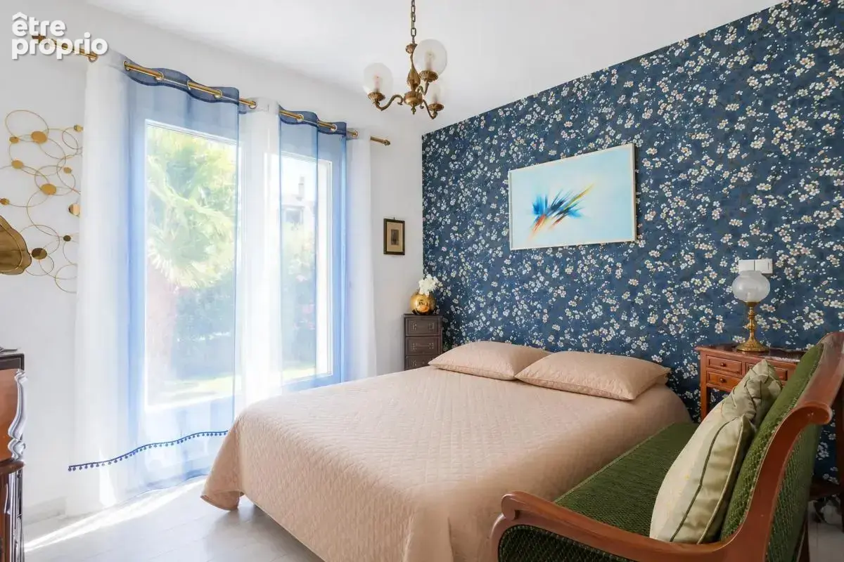 Maison de 7 pièces de 245 m² à Claye-Souilly - photo 9