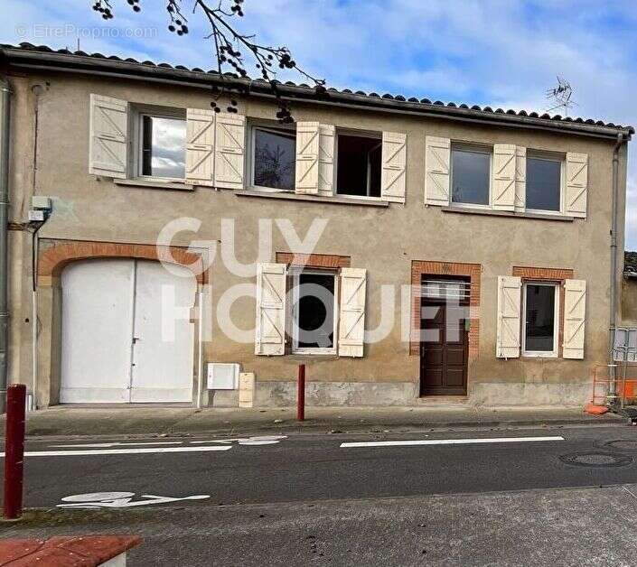 EXCLUSIVITE : Maison 148 m2 dont appartement de 40 m2 sur une parcelle d'environ 600 m2 - photo 2