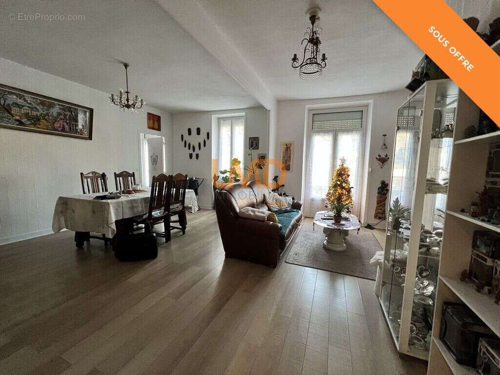 Appartement à AUBIN